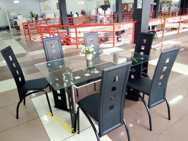 EXECUTIVE 6 SITTER GLASS DINNING TABLE WITH LEATHER SEATS