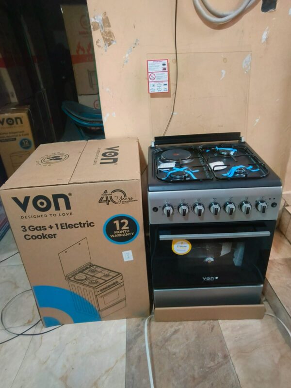 58 * 58 VON 3 GAS + 1 ELECTRIC PLATE STANDING COOKER WITH ELECTRIC OVEN