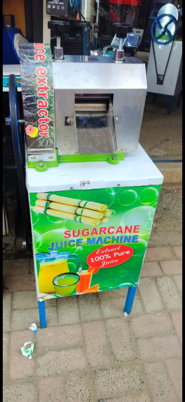 HEAVY DUTY SUGARCANE JUICE MACHINE